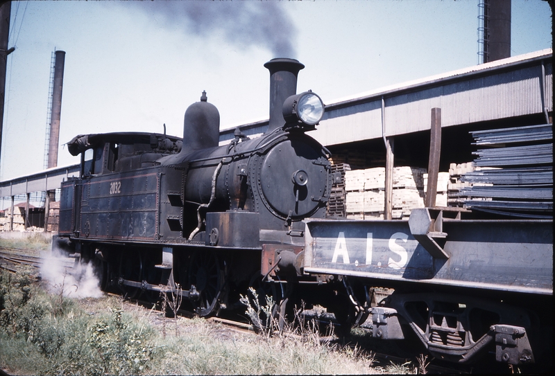 100441: Port Kembla Shunter 2032 Receding view of locomotive
