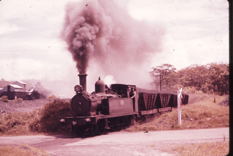 101125: Catherine Hill Bay Loaded Coal Train leaving Mine 1801