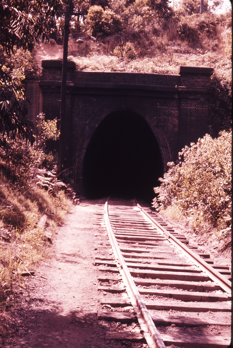 101127: Fernleigh Tunnel Belmont Portal