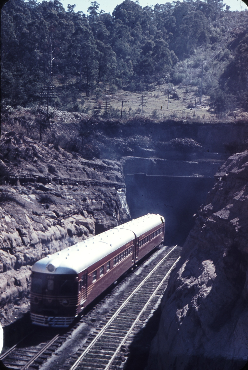 101551: Marrangaroo Tunnel up portal Down 2 -car Diesel to Mudgee