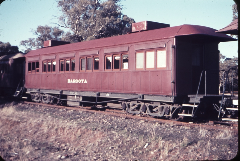 101605: Melrose Showgrounds Sleeping car Baroota in consist of Down ARHS Special