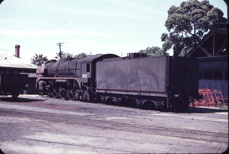 102382: Geelong Locomotive Depot R 722