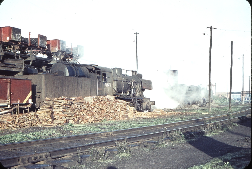 104550: Bendigo Locomotive Depot J 543 R 718