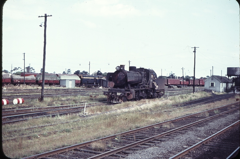 105196: North Geelong Yard Shunter J 552