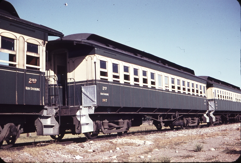 105606: Outer Harbour Centenary Car in consist ARHS Special