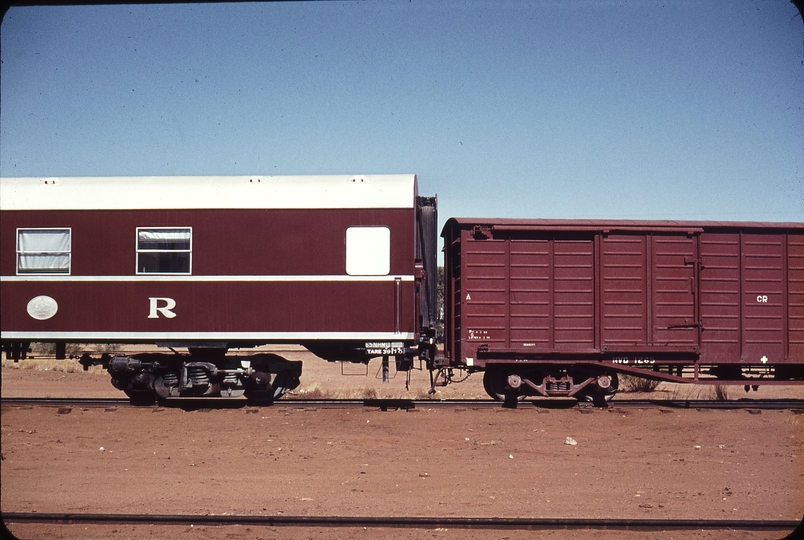 106188: Alice Springs Standard Gauge and Narrow Gauge profile vehicles coupled together
