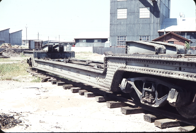 106328: ARHS Museum Mile End Broad gauge transporter for narrow gauge rolling stock