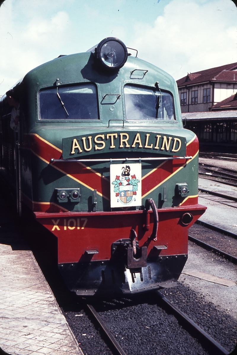 106445: Perth Down Australind Express X 1017
