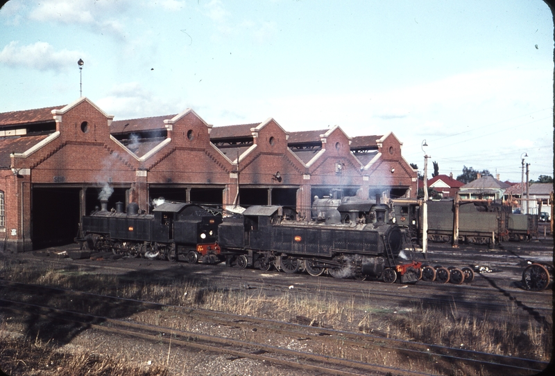 106644: East Perth Locomotive Depot Dd 594 Dm 581 V 1203