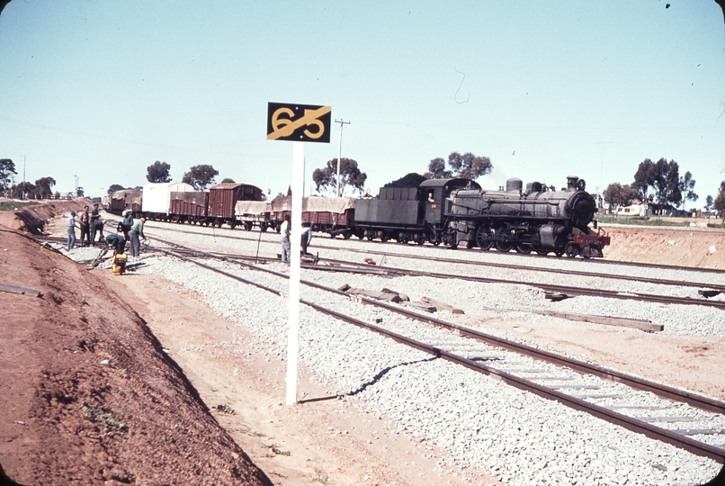 107625: West Merredin down end Up Goods Pm 716