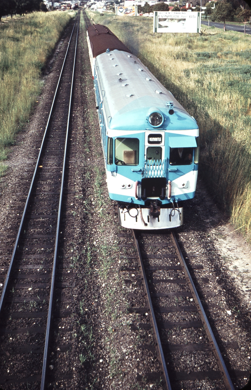 107870: Daglish Up Suburban Railcars ADX 670 leading
