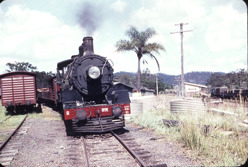 108084: Byellee Up Goods from Monto B18 891 also Down Goods on North Coast Railway