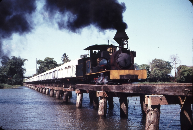 108432: Macknade Mill Herbert River Bridge Bulk Sugar Train to Lucinda Point MKD 4