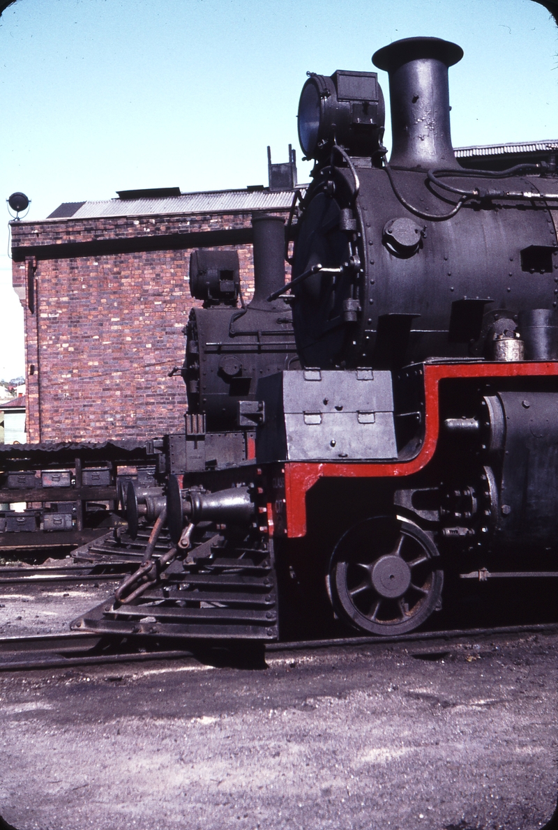 108486: Toowoomba Locomotive Depot Pb15 731 C17 805