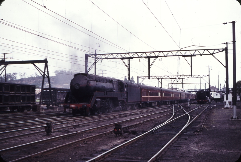108589: Gosford Down Newcastle Express 3803
