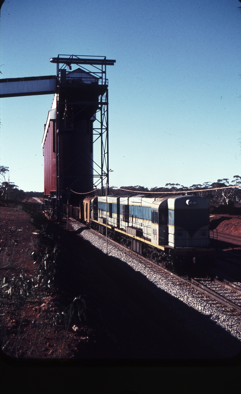 108803: Koolyanobbing Dowds Hill Ore Train Loading K 206 K 207