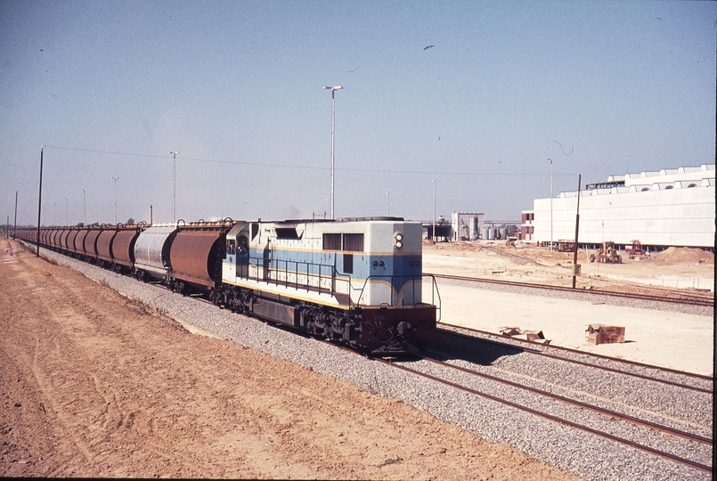 109919: Forrestfield Opposite Locomotive Depot Down Grain Empty L254