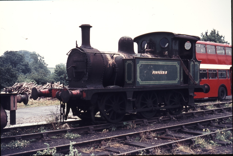 110951: Bluebell Railway Sheffield Park SSX Bowaters Pioneer II