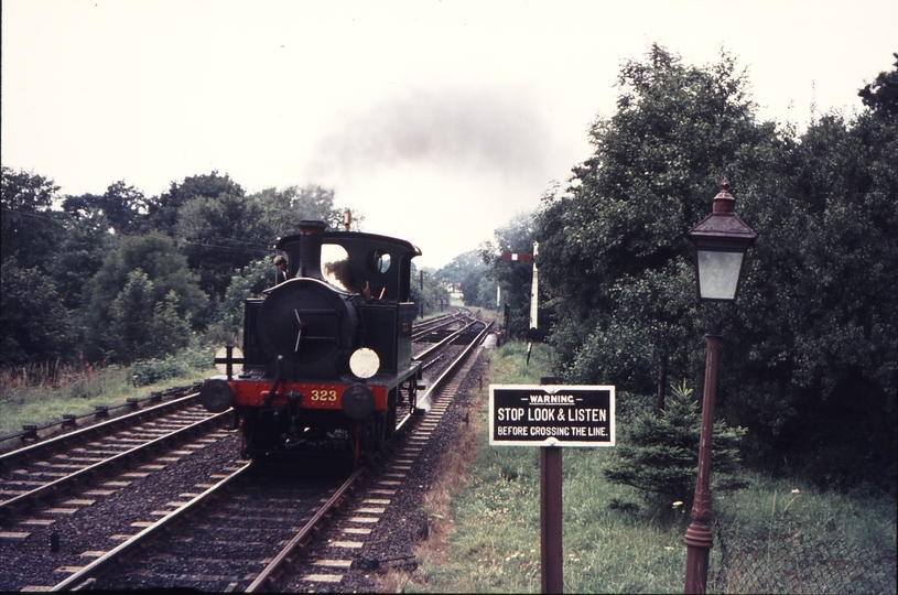 110957: Bluebell Railway Sheffield Park SSX 323 running round