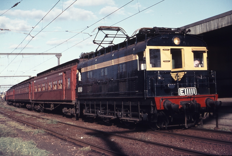 112319: Moe Up SPCC Vintage Train E 1111
