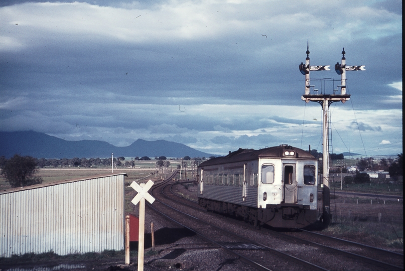 113088: Ararat Up Railcar from Portland DRC 40