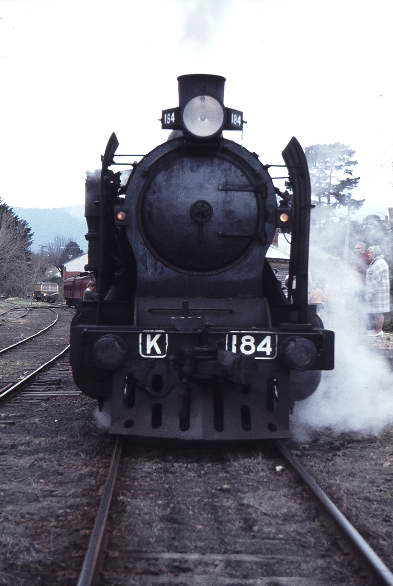 113854: Healesville Up Vintage Train K 184