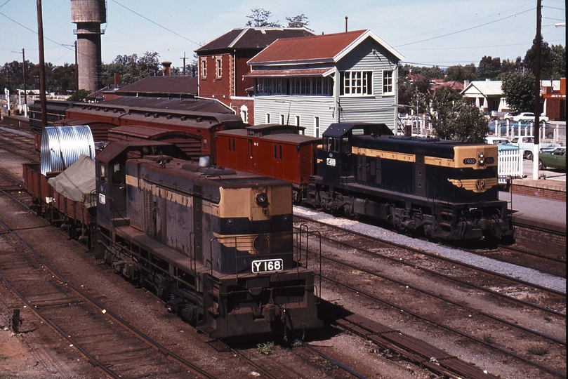 113951: Wangaratta Shunter Y 168 and Up AREA Special T 400