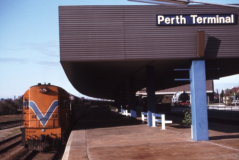 114315: Perth Terminal Indian-Pacific Empty Cars to Forrestfield K 206