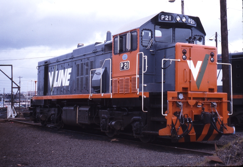115463: South Dynon Locomotive Depot P 21