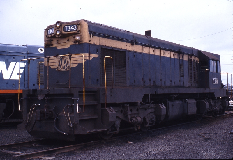 115464: South Dynon Locomotive Depot T 343