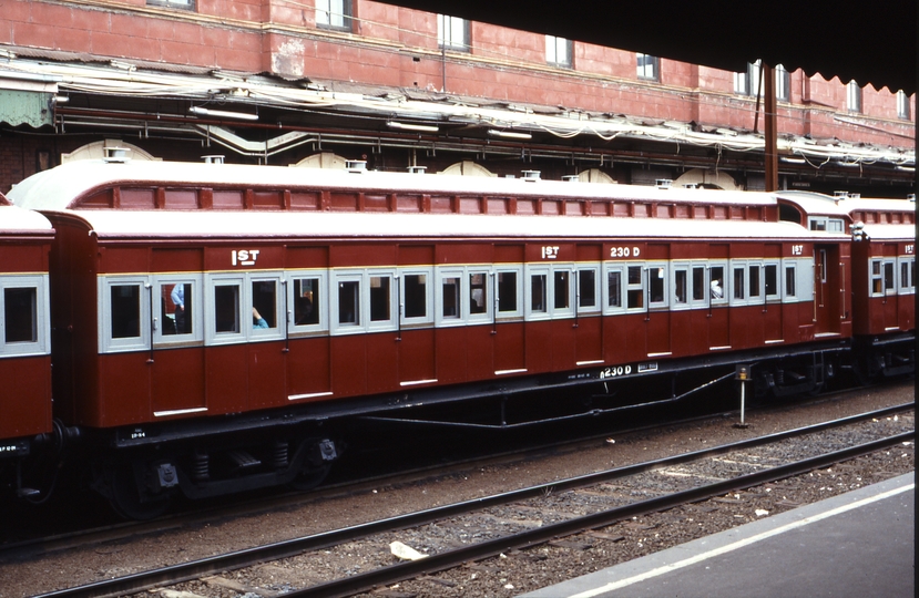 116067: Flinders Street Down Special Passenger 4-car Tait Train 230 D in consist