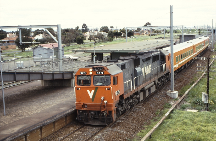 116166: Laverton 8231 Down Geelong Passenger N 471