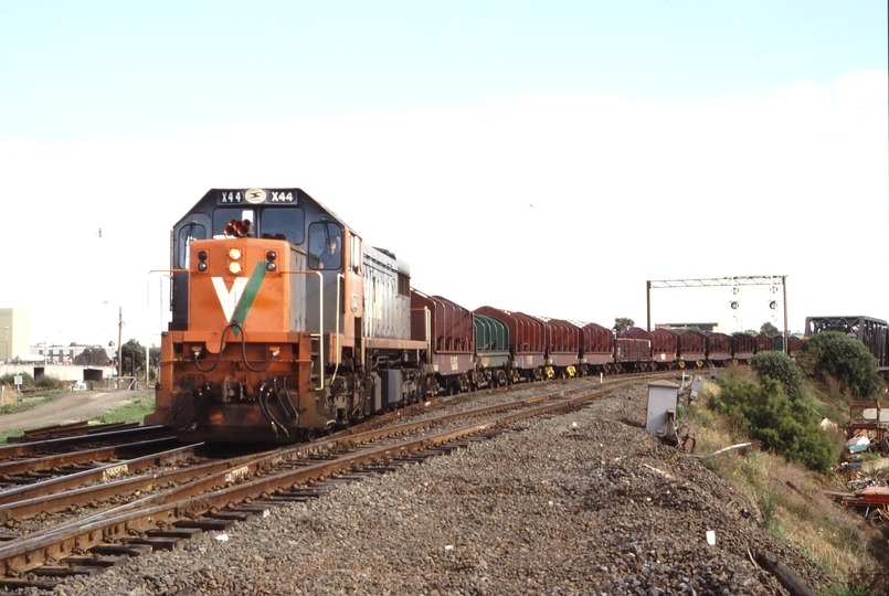116462: South Dynon Junction Up Steel train X 44