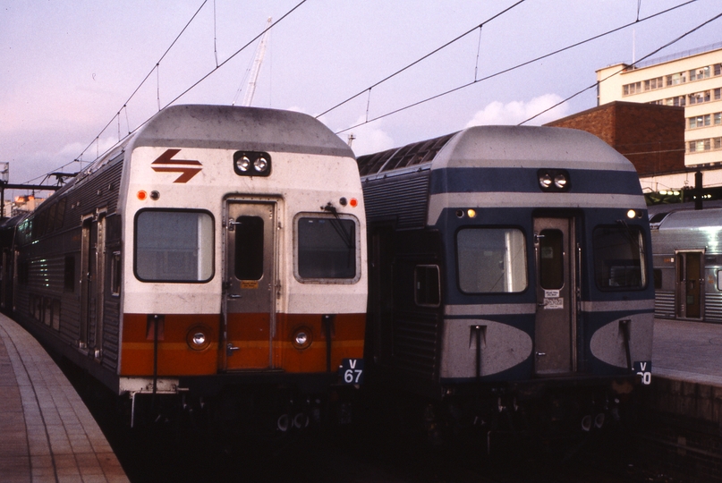 116527: Sydney Central Double Deck Interurban Trains