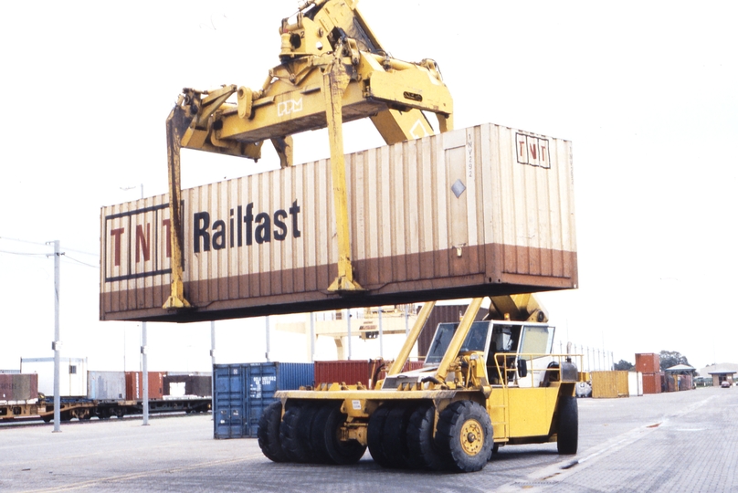 116967: Islington Freight Terminal PPM Piggypacker