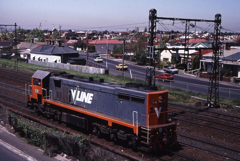 118658: West Footscray Junction Up Light Engine bg X 32
