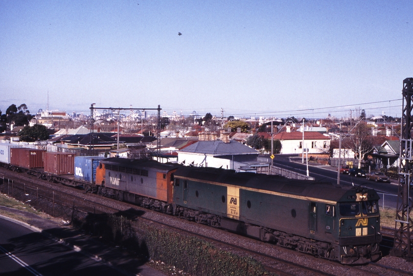 119375: West Footscray Junction 9145 Freight to Adelaide BL 32 S 310