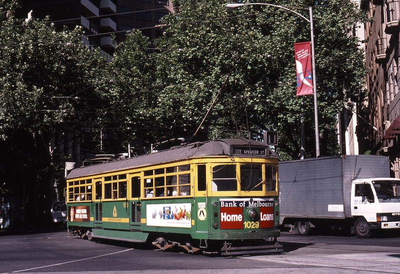 119506: Collins Street at Spring Street Up W7 1029