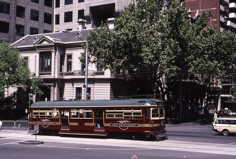 119510: Spring Street at Collins Street Northbound City Circle SW6 909
