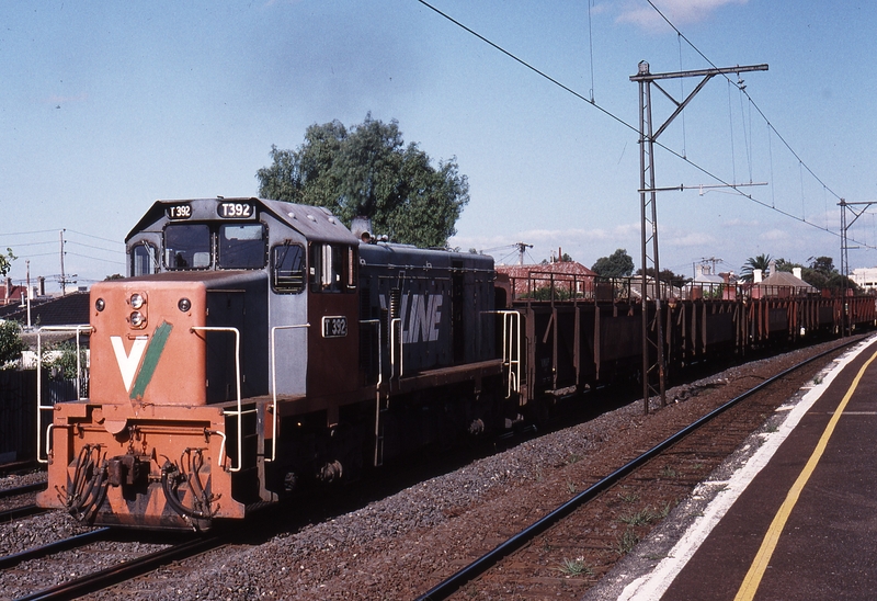 119736: Middle Footscray Down Trip Train T 392