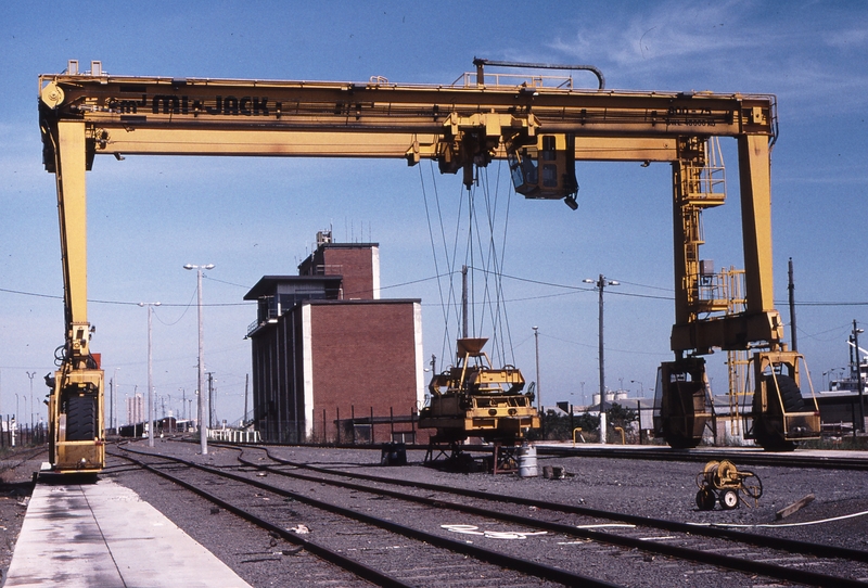 120834: West Tower NRC Melbourne Steel Yard MiJack Crane