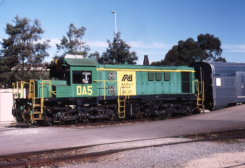 121380: Adelaide Rail Passenger Terminal Shunter DA 5