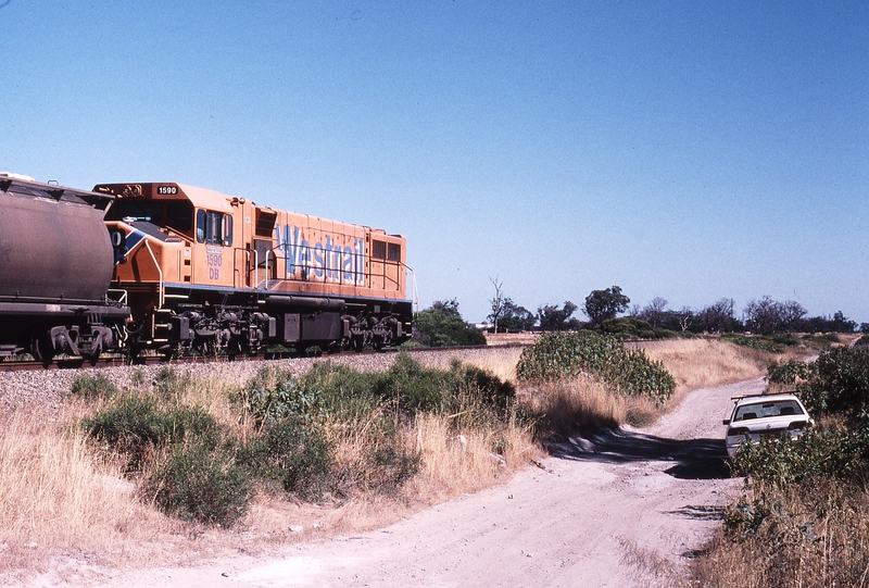 121555: Kwinana down side km 3.5 Up Alumina Train DB 1590