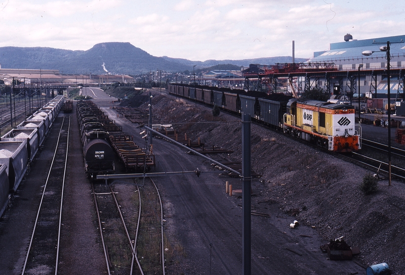 121832: Cringilla Loaded Coal Train D 49 formerly GML 8