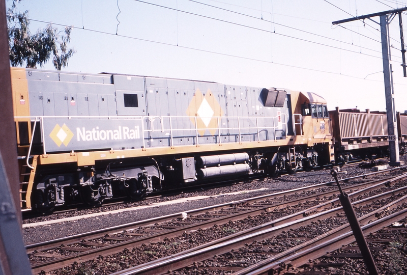 122300: Newport 9821 Down Steel Train NR 98 NR 91
