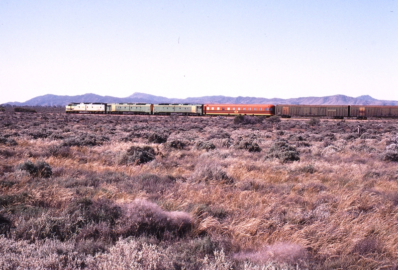 122712: Trans Australia Railway km 79 3MP9 SCT Train CLP 10 ALF 20 ALF 25
