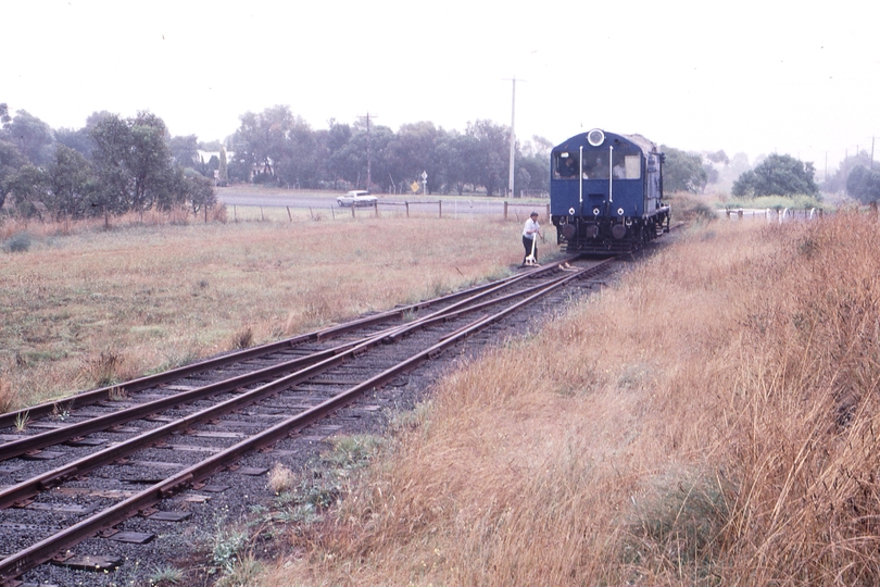 123156: Drysdale X 20 near Geelong end end of track