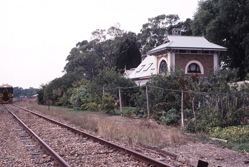 123304: Penola Old Narrow gauge station km 435 Southbound RTA Special 405 (334),