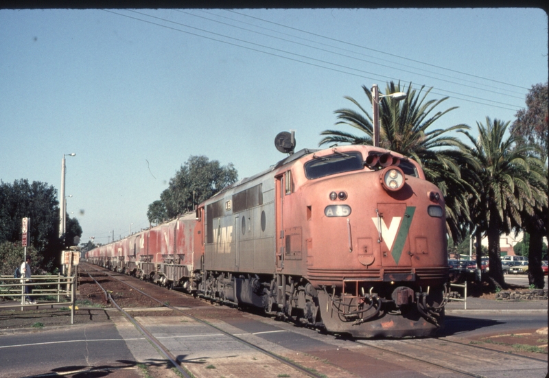 123923: South Geelong Up Cement Train A 85