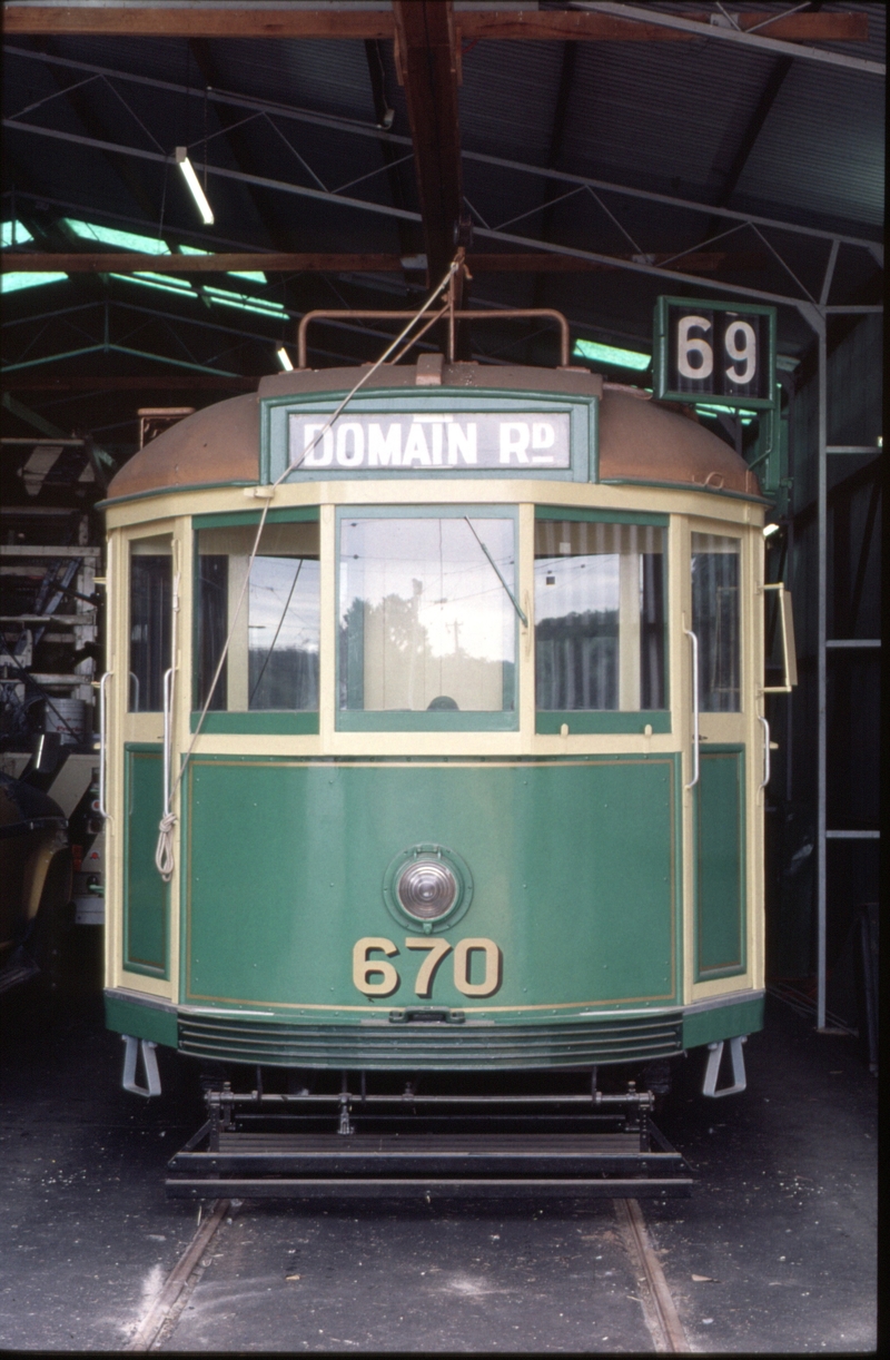 124451: Victorian Tramcar Preservation Association Haddon W4 670